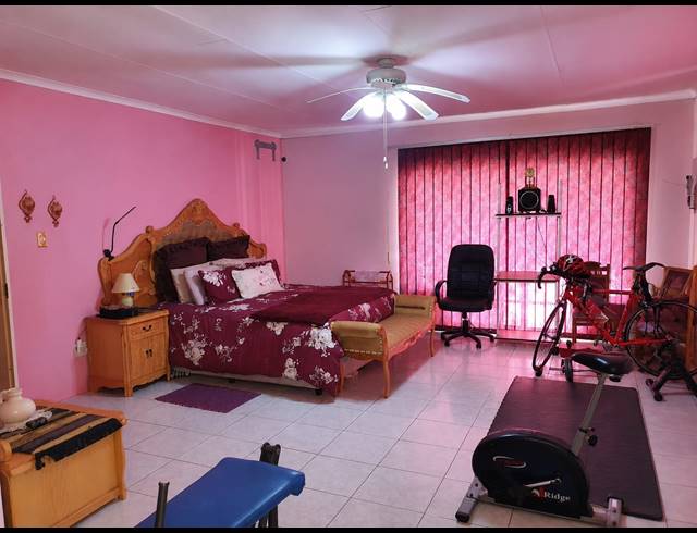 5 BEDROOM FREEHOLD FOR SALE IN CASHAN